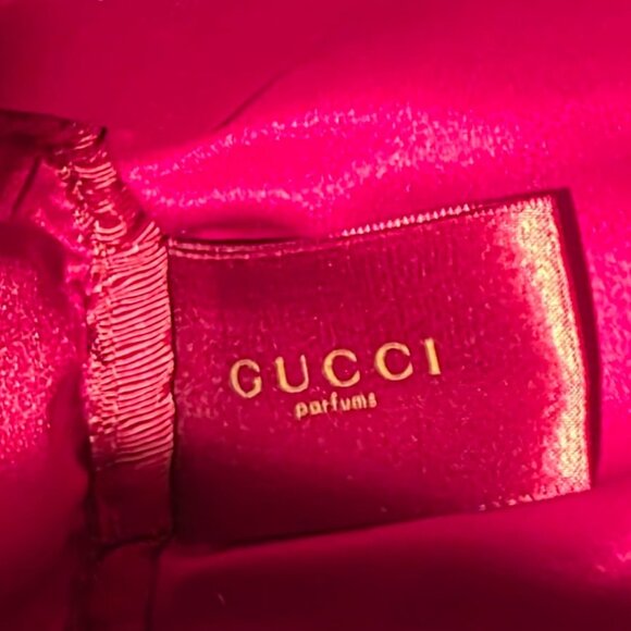GUCCI COSMETIC /CLUTCH VELVET BAG -NWOT! - Picture 12 of 16